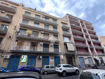 2 LOCALI A CATANIA