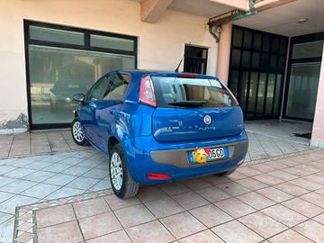 Fiat Punto evo anno 2015 cc 1.4  benzina metano 