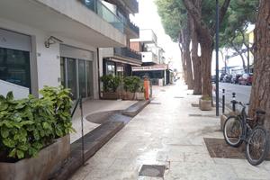 Locale uso commerciale