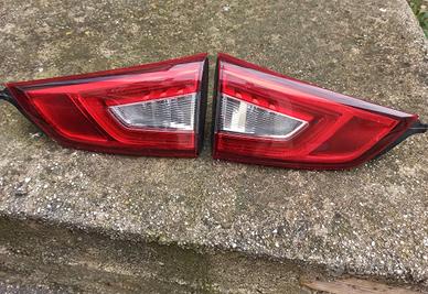 Fari interni portellone posteriore Nissan Qq   J11