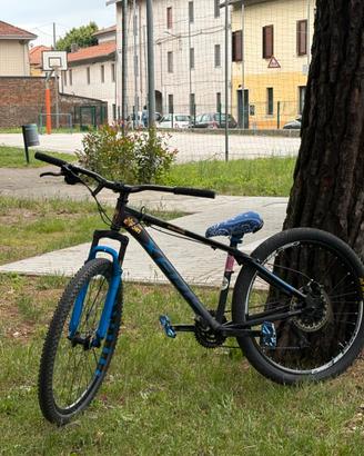 Wheelie bike 27.5