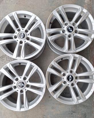 Cerchi in lega da 16" marca Mak per Mini.