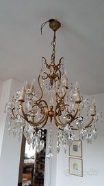 Lampadario a gocce in cristallo