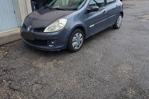 renault clio 1200 , anno 2009
