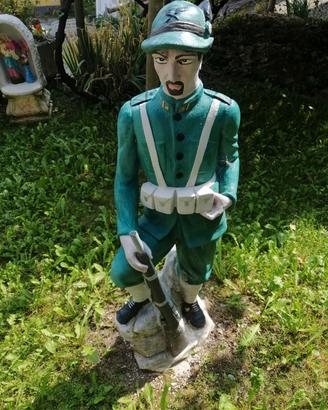 statua alpino