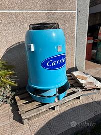 Torre di raffreddamento marca CARRIER.