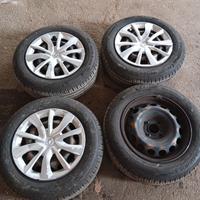 Opel Corsa F Gomme e Cerchi Ferro 185/65/15 Estive