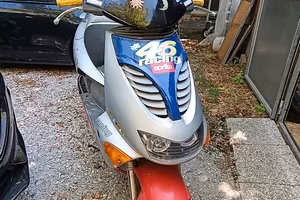 SR 50 APRILIA 