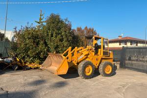 P198 - PALA GOMMATA 50 Q DIESEL MASSEY FERGUSON BE