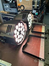 2 ParLed DMX 512 RGB con staffe