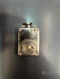 Antico autoscatto fotografico a timer