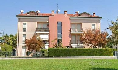 Appartamento di 89 m² con 4 locali e box auto a Sa