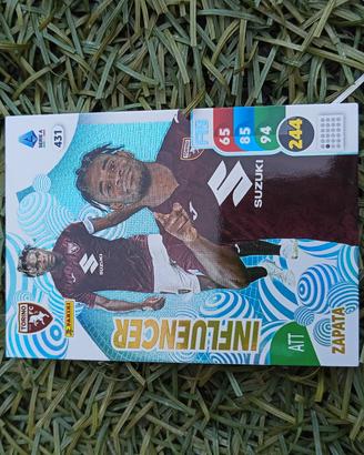 figurine influencer di Zapata o adrenalyn 