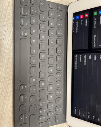 Ipad Pro 9,7 con Tastiera/Cover