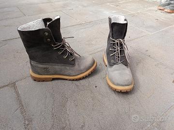 stivali Timberland taglia 38 nuovi 