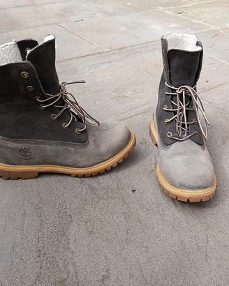 stivali Timberland taglia 38 nuovi 