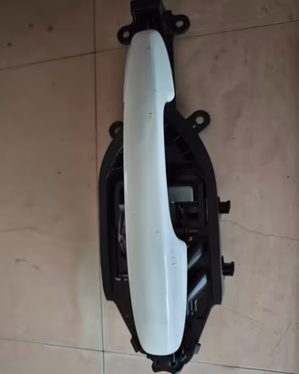 Maniglia anteriore destra Ford Focus MK4