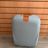 Trolley rigido design leggere bene