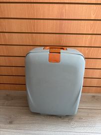 Trolley rigido design leggere bene