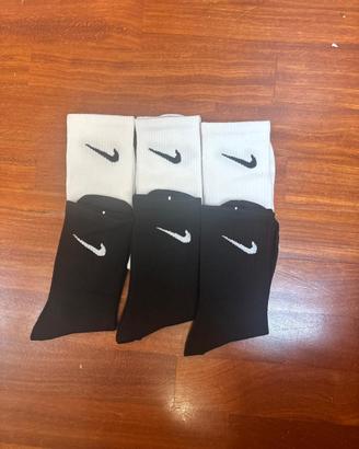 Calzini Nike - Lotto da 6 Paia (Bianco e Nero)