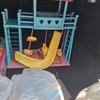 parco giochi per bambole