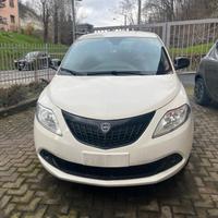 Lancia Ypsilon 1.0 FireFly 5 porte S&S Hybrid Gold