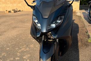 Yamaha Tmax 560 2023