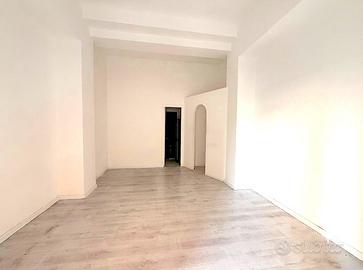 1 Vetrina a Cagliari