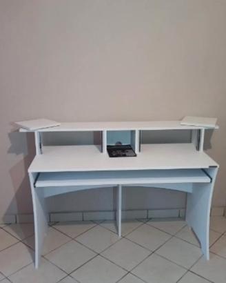 Scrivania professionale bianca per studio, ufficio