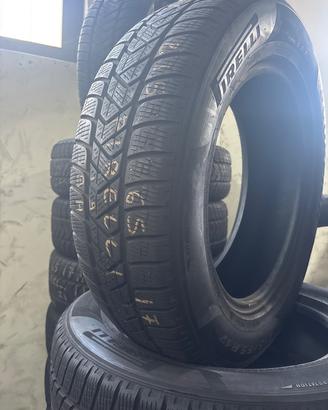 Gomme seminuove 215 65 17 Pirelli Inverali