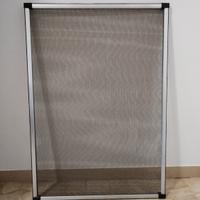 Zanzariere estensibili per finestre