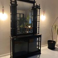 credenza vetrinetta con alzata color nero