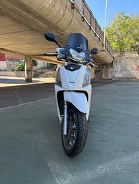 Kymco people 300 GTI ABS