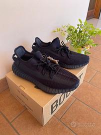 Adidas Yeezy Boost 350 V2 nero lucido 2023 2023 Abbigliamento e Accessori In vendita a Pesaro e Urbino