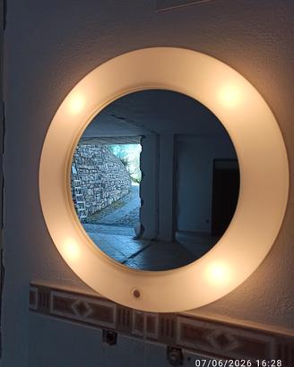 Specchio bagno con illuminazione