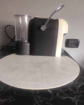 macchinetta caffè Lavazza a modo mio