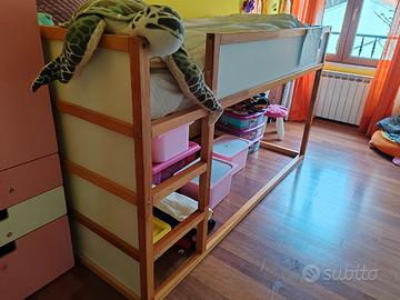 letto ikea Kura+copertura verde 