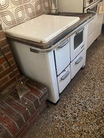 Cucina economica a legna