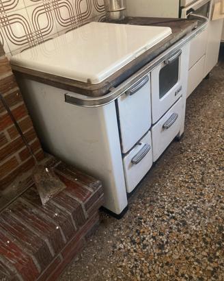 Cucina economica a legna