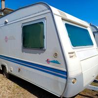 Roulotte Adria Unica B462PH e accessori