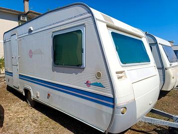 Roulotte Adria Unica B462PH e accessori