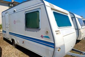 Roulotte Adria Unica B462PH e accessori