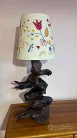 Lampada in legno marino