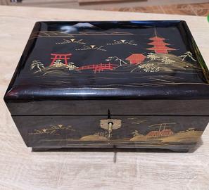Portagioie vintage giapponese con carillon Sankyo