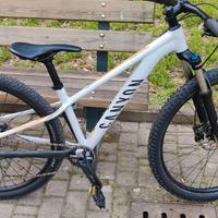 Grand Canyon Young Hero XS