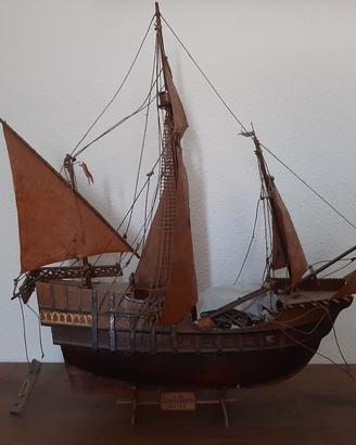 Modellino caravella Santa Maria