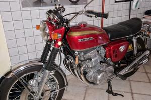HONDA FOUR