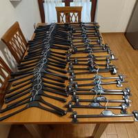 Lotto 55 Grucce Appendiabiti Nero 