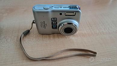 NIKON COOLPIX L4