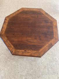 Tavolino ottagonale